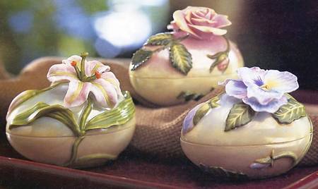 Elegant Eggs Medium Egg Box & Lid