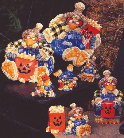 Scary Crow Salt & Pepper Set
