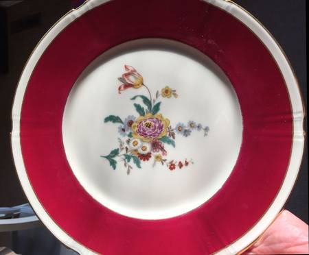 FUR71 Dinner Plate