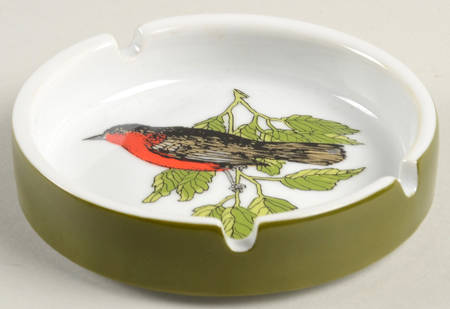 FIT56 3 Slot Round Ashtray