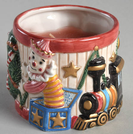 Toy Wreath Votive Candleholder