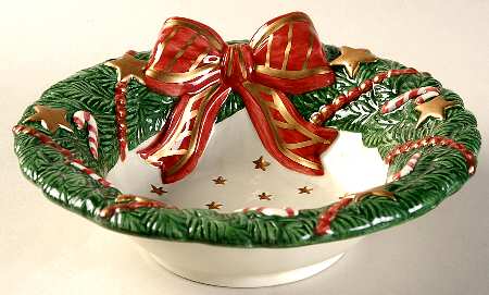 Toy Wreath Open Candy Dish