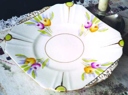 7387 Square Cake Plate