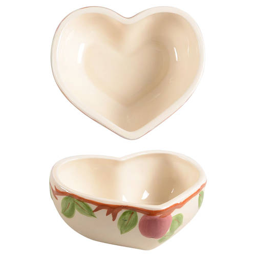 Apple (China,  Apple Backstamp) Heart Shape Box No Lid