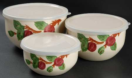 Apple (China,  Apple Backstamp) 3 Pc Metal Bowl & Plastic Lid (5 3/4", 7", 7 3/4")