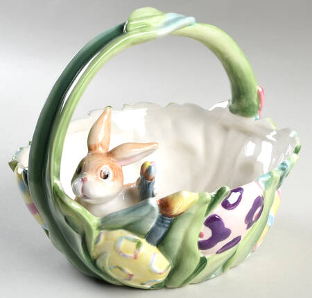 Painting Easter Eggs 7" Handled Basket