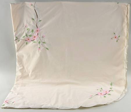 Desert Rose (China) 65" X 102" Oblong Tablecloth