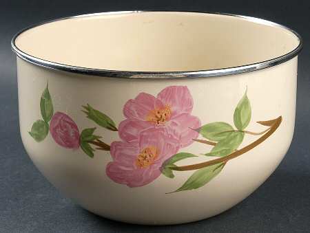 Desert Rose (China) 7 3/4" Metal Bowl