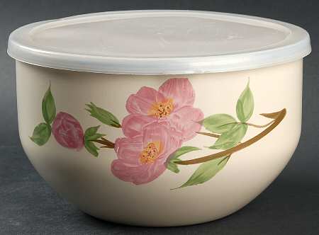 Desert Rose (China) 7 3/4" Metal Bowl W/Plastic Lid