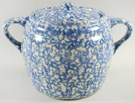 Blue Sponged Bean Pot & Lid