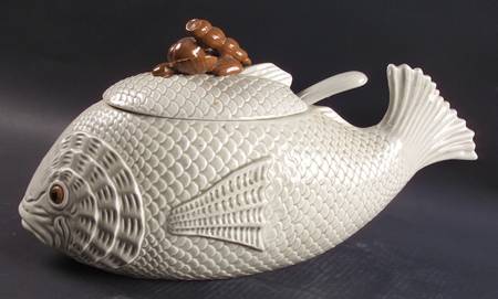 Fish (Ivory and White Backgrounds) Tureen & Lid w/Ladle