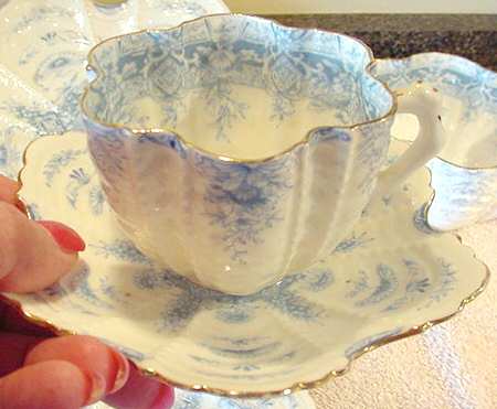 4311 Flat Cup & Saucer Set