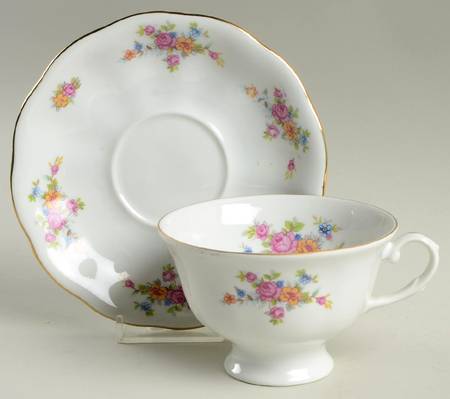 Garlandia Footed Cup & Saucer Set