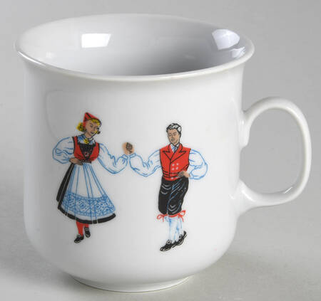 Hardanger Dancers Flat Cup