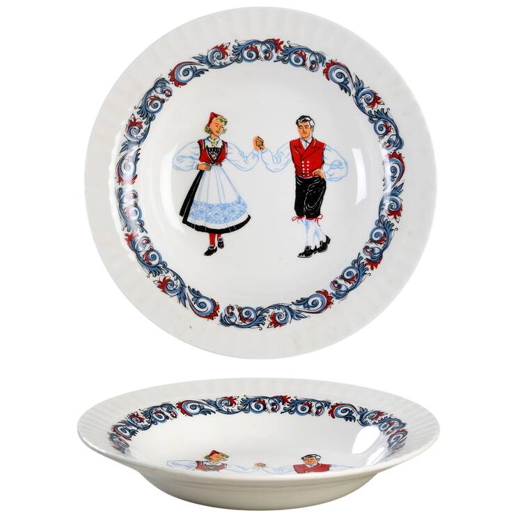 Hardanger Dancers Canape Plate