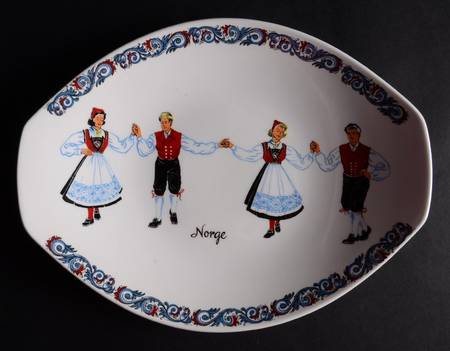 Hardanger Dancers 10" Oval Serving Platter