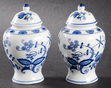 Blue Phenix Salt & Pepper Set
