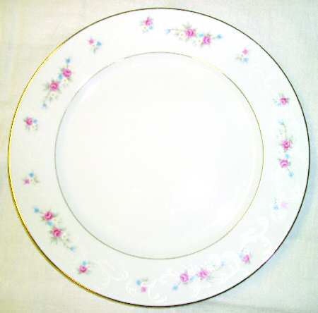 Rosebud Dinner Plate