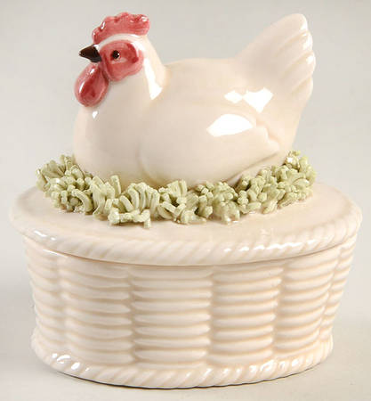 Country Day Figural Covered Box