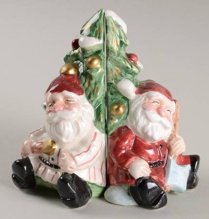 Wood Carved Santa Salt & Pepper Set