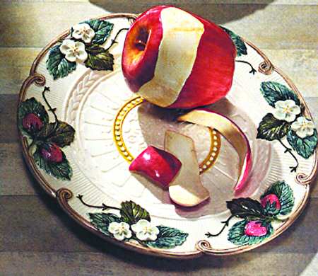 Trompe l'Oeil Wall Plate
