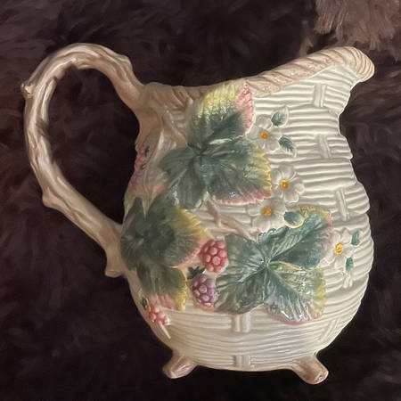 Wild Berries Medium Pitcher