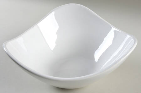 Coronado White 9" Triangular Vegetable Bowl
