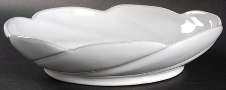 Plainsman White Sand Scalloped Bowl