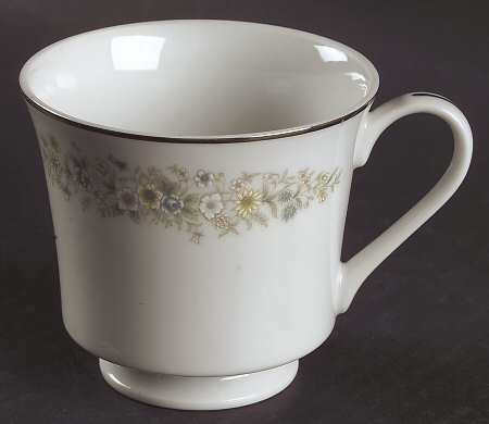 FCJ64 Footed Cup