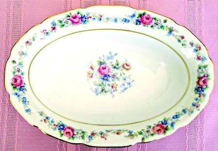 FAN46 9" Oval Vegetable Bowl