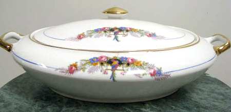 FSX138 Oval Covered Vegetable