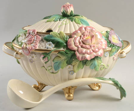 Les Fleurs Tureen & Lid w/Ladle