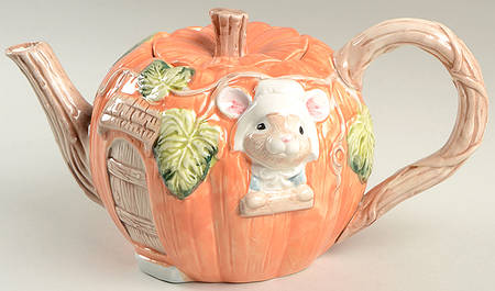 Mayflower Mouse Figural Teapot & Lid