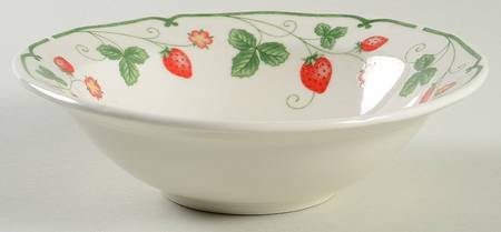 Strawberry Field Coupe Soup Bowl