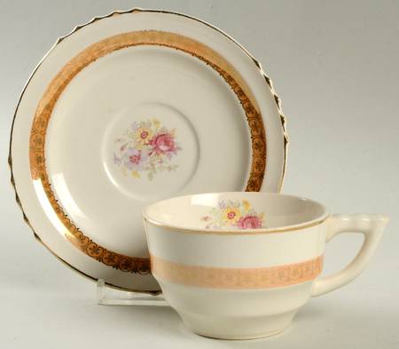 FSX142 Flat Cup & Saucer Set