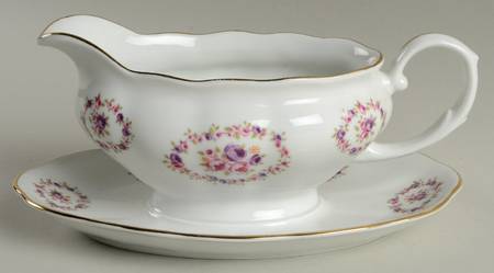 Rosette Gravy Boat with Attached Underplate