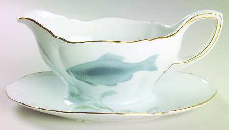 FPO7 Gravy Boat with Attached Underplate