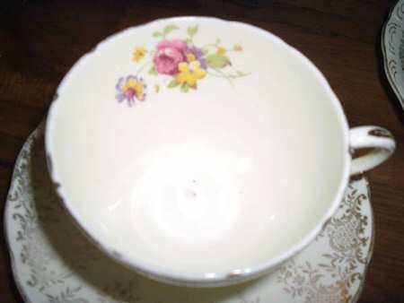 V2221 Footed Cup & Saucer Set