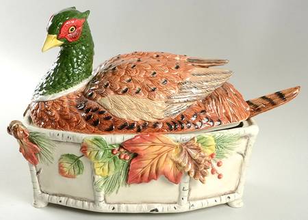 Hawthorne (Giftware) Tureen & Lid w/Ladle