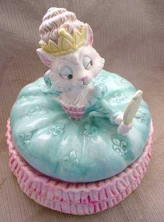Reigning Cats & Dogs Candy Box & Lid