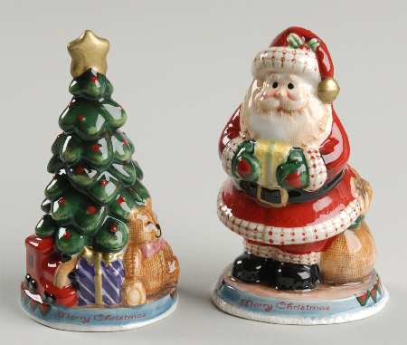 Fireplace Santa Salt & Pepper Set