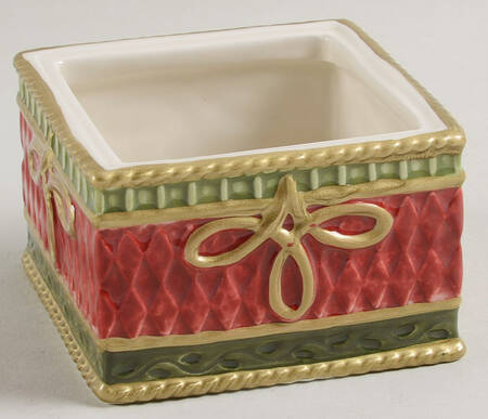 St. Nick Gift Box No Lid