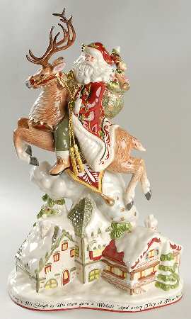 St. Nick Figurine Centerpiece