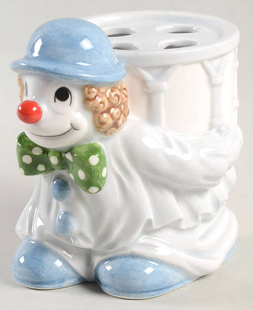 Clowns Toothbrush Holder