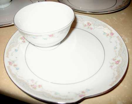 Jean Snack Plate & Cup Set