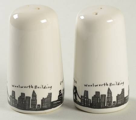 212 New York Skyline Salt & Pepper Set
