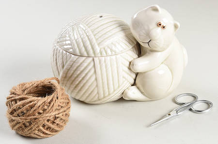 Fat Cat Cat Nap 2 Piece String Caddy & Scissors