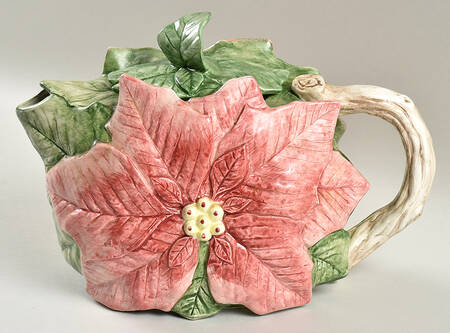 Poinsettia Teapot & Lid