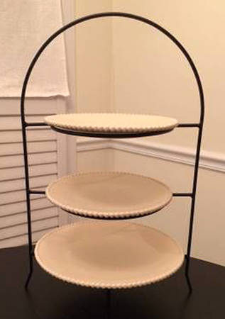 White Currant 3 Tier Metal Plate Holder
