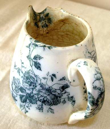 Twigs Creamer